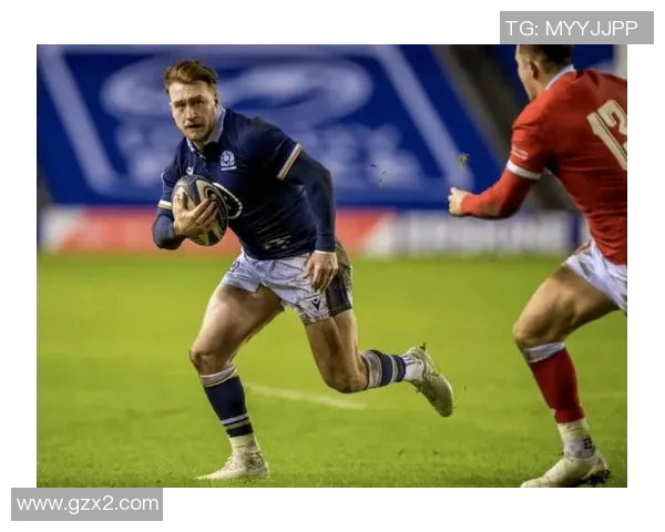 足球明星手办公仔捡漏揭秘如何在球场边缘找到珍稀收藏品