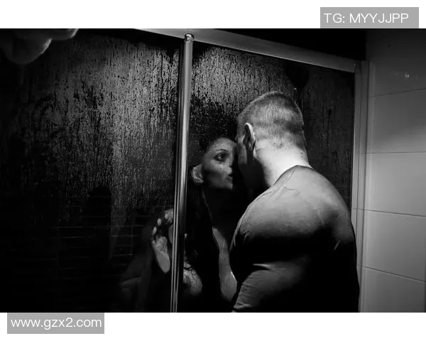 足球明星小姨的真实身份揭秘及其精彩生活照片分享